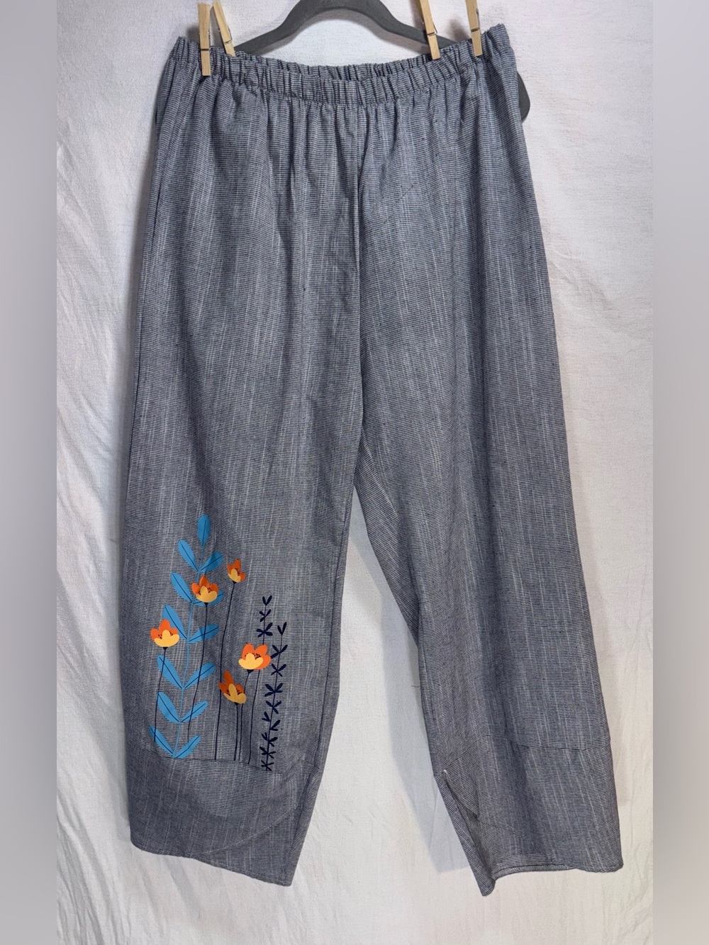 MISSLOOK Grey Harem Pants with flower design Size 3XL (22/24)